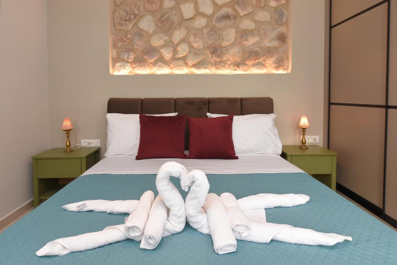 Syrene Luxury Suites Ермополи Екстериор снимка