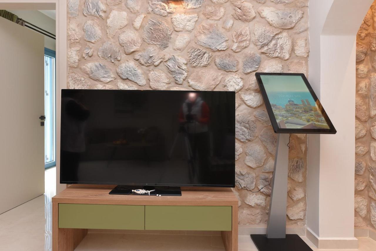Syrene Luxury Suites Ермополи Екстериор снимка
