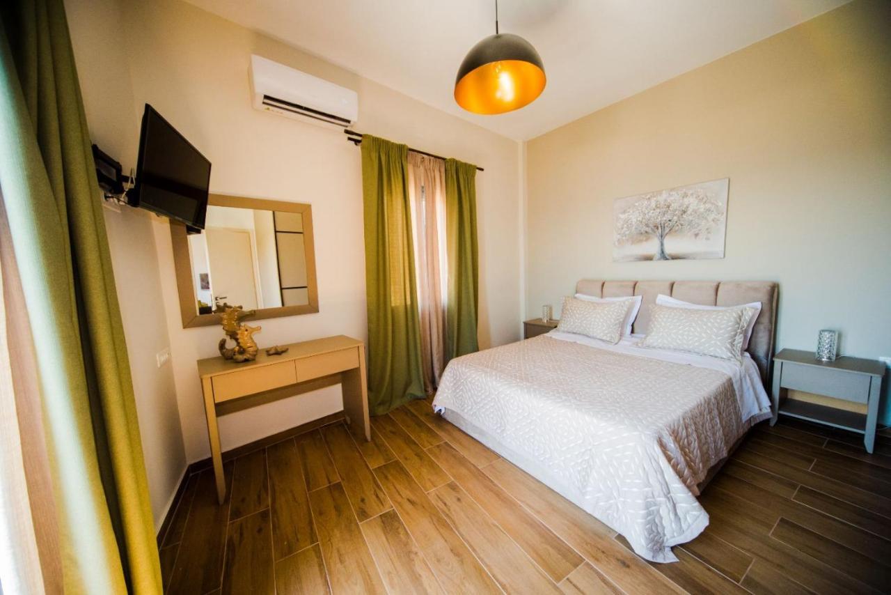 Syrene Luxury Suites Ермополи Екстериор снимка